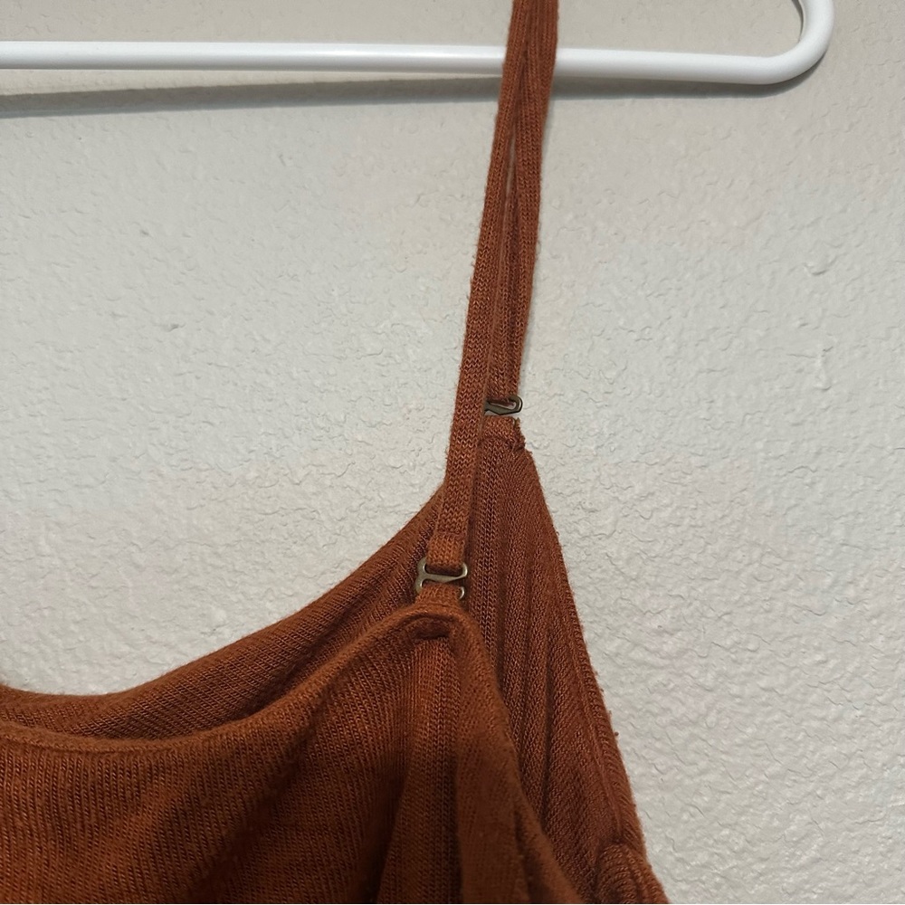 Free People Rust Brown Bubble Crop Top with removable strap Size L - Picture 2 of 4
